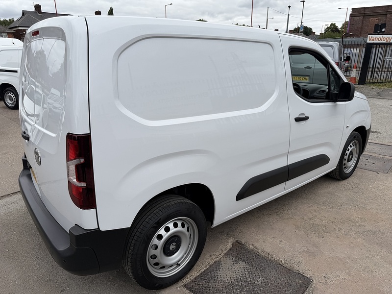 Vauxhall Combo Turbo D 2300 Prime-Plus - U8956