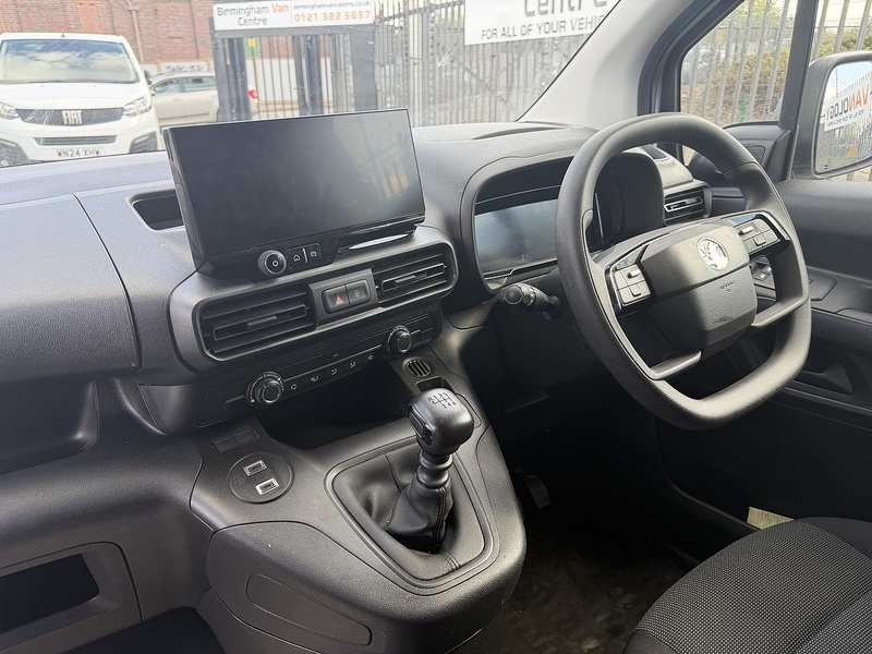 Vauxhall Combo Turbo D 2300 Prime-Plus - U8956