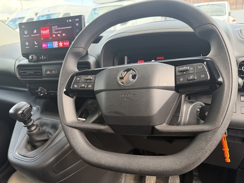 Vauxhall Combo Turbo D 2300 Prime-Plus - U8956