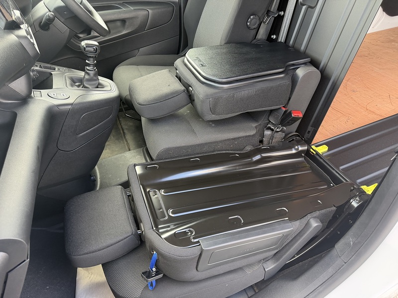 Vauxhall Combo Turbo D 2300 Prime-Plus - U8956