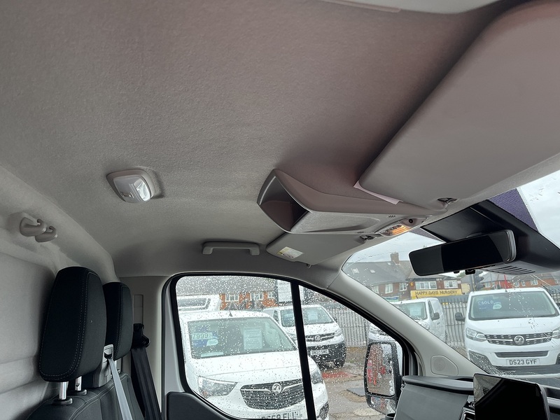 Ford Transit Custom 300 EcoBlue Limited - U8960