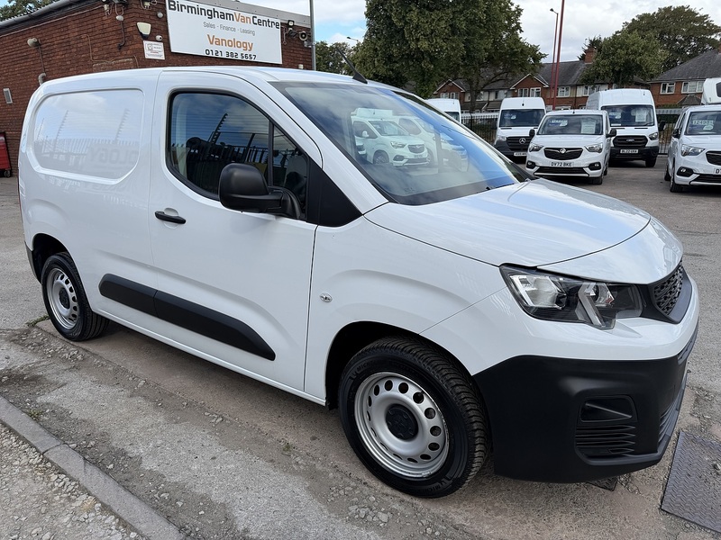 Peugeot Partner BlueHDi 1000 Professional Premium + - U8961