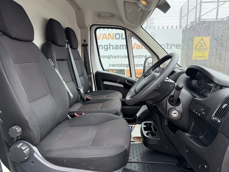 Vauxhall Movano CDTi 3500 BiTurbo Dynamic - U8962