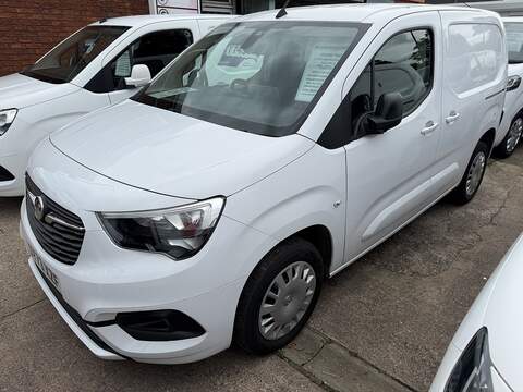 Vauxhall Combo SPORTIVE 1.6TDCi 100 L1 2300 (ULEZ)