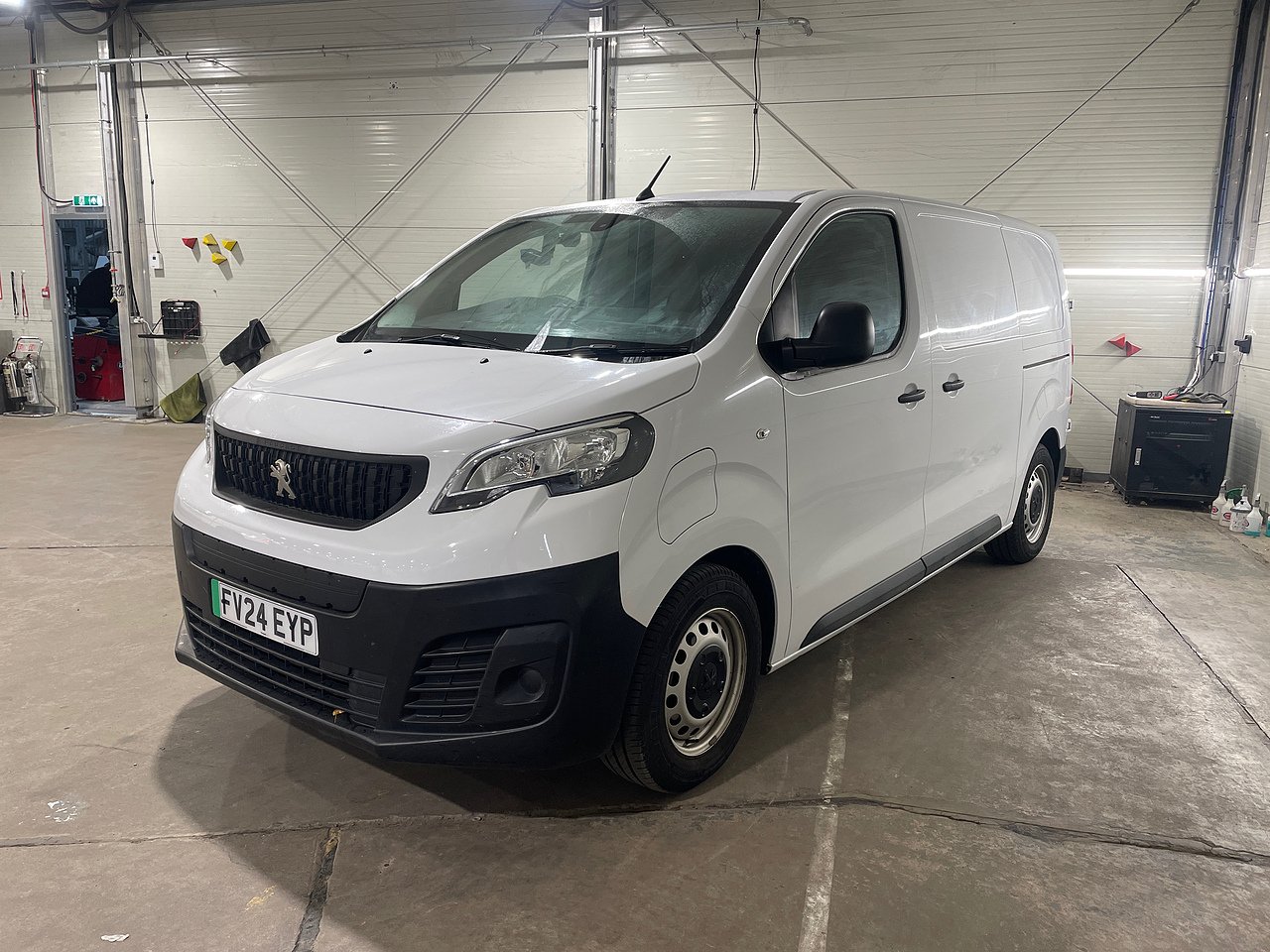 2024 PEUGEOT EXPERT