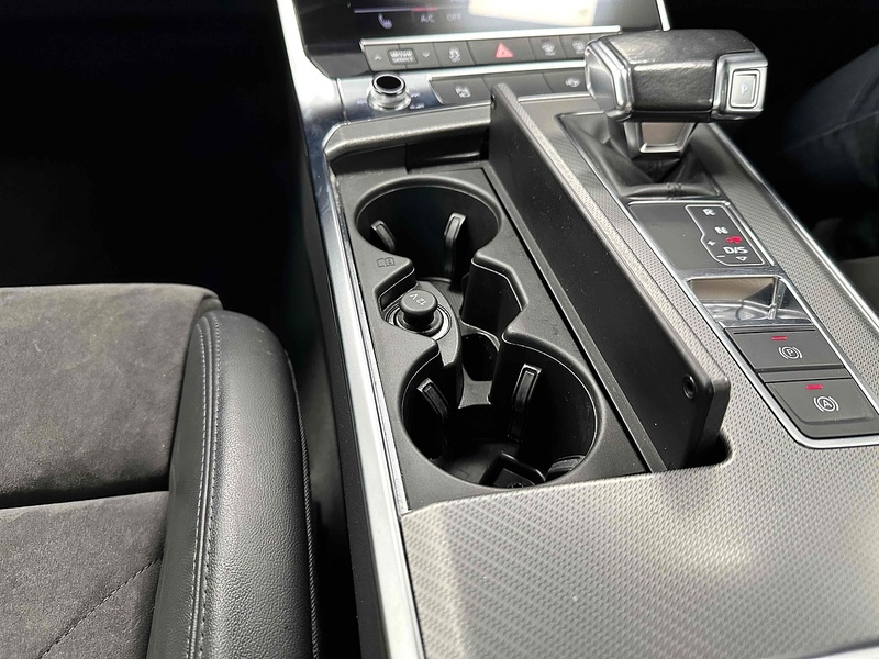 Audi A6 Saloon TFSIe Sport - U1776