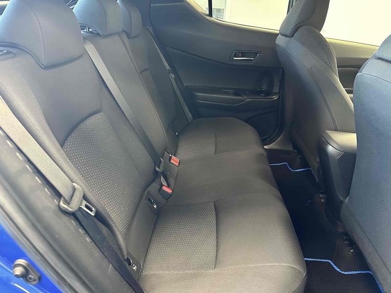 Toyota C-HR VVT-h Dynamic - U1787