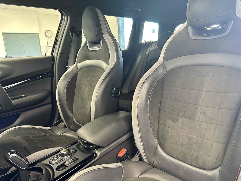 MINI Clubman John Cooper Works - U1807