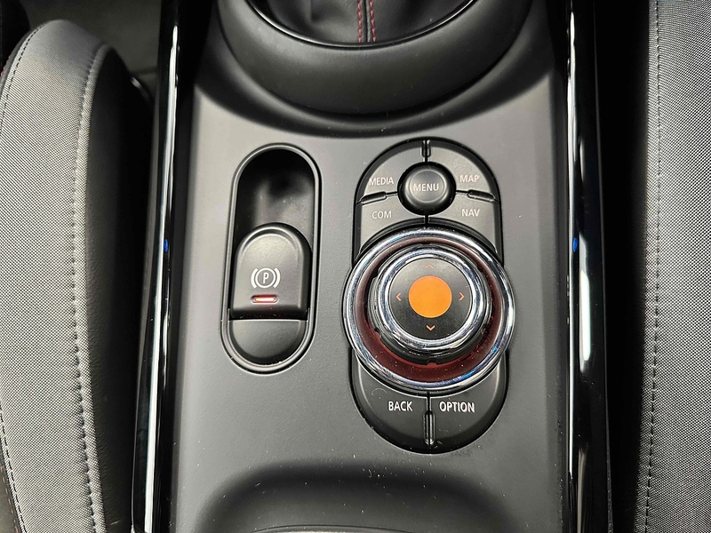 MINI Clubman John Cooper Works - U1807