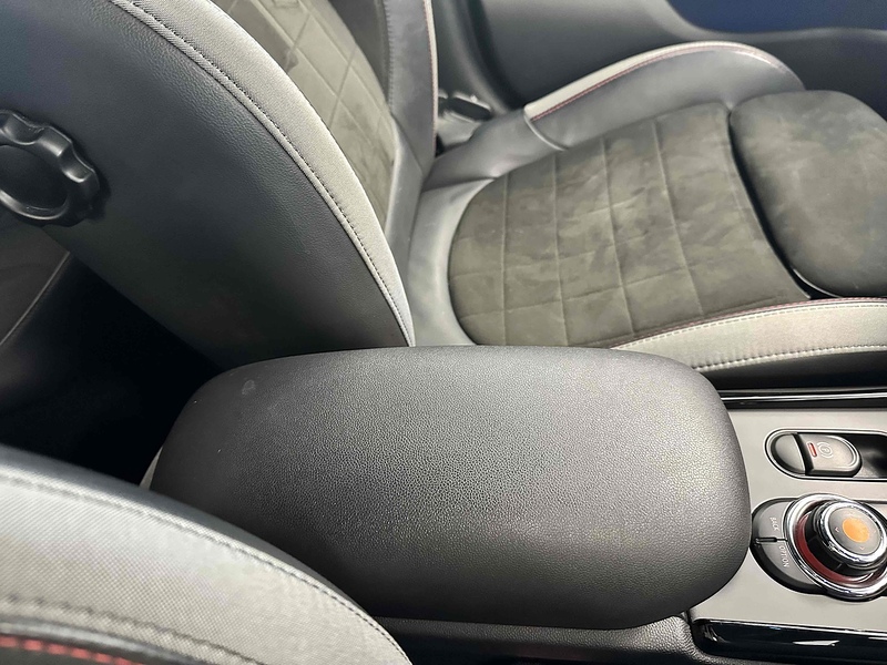 MINI Clubman John Cooper Works - U1807