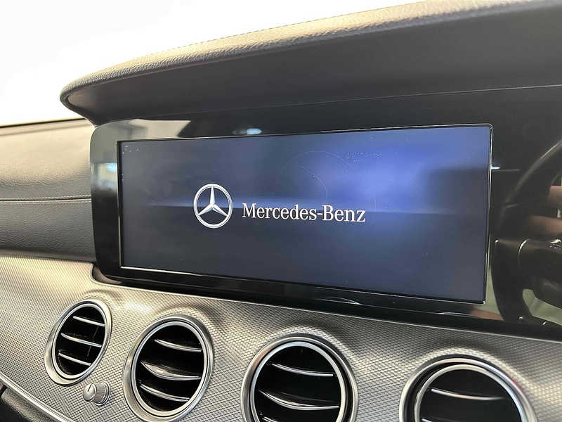 Mercedes-Benz E Class E350d V6 AMG Line - U1842