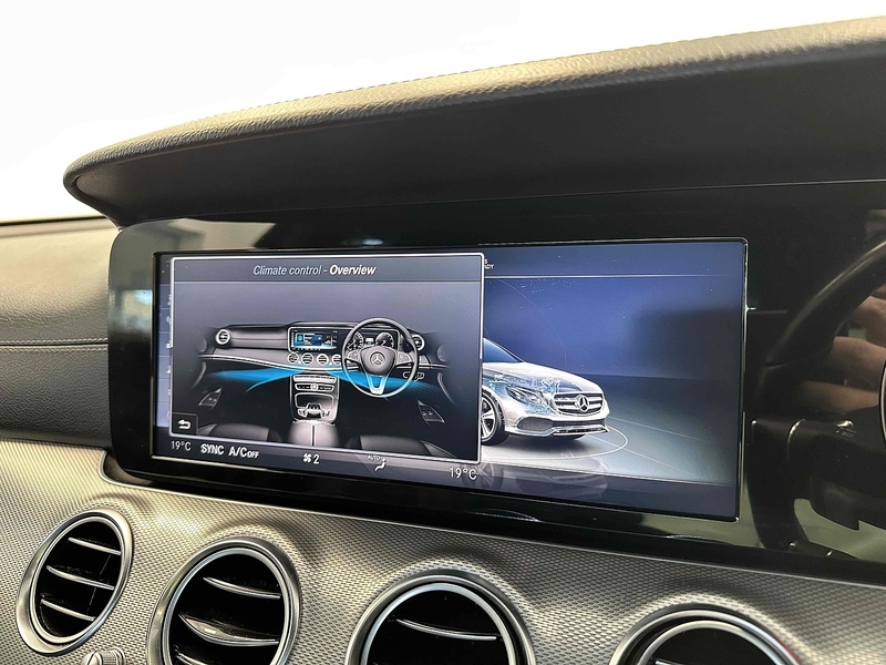 Mercedes-Benz E Class E350d V6 AMG Line - U1842