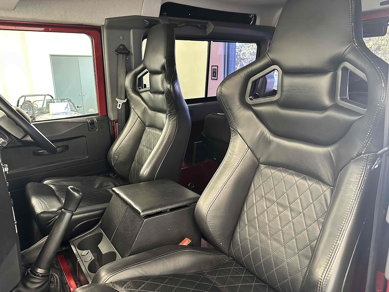 Land Rover Defender 90 TDCi County - U1864