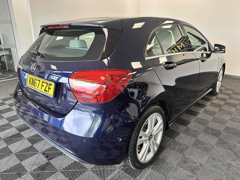 Mercedes-Benz A Class A180d Sport - U1872