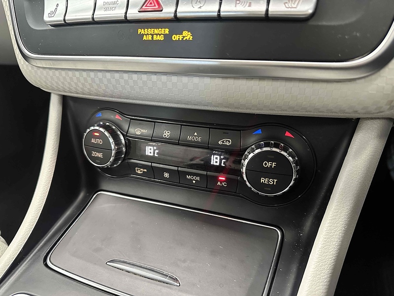 Mercedes-Benz A Class A180d Sport - U1872