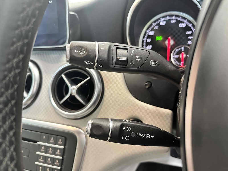 Mercedes-Benz A Class A180d Sport - U1872