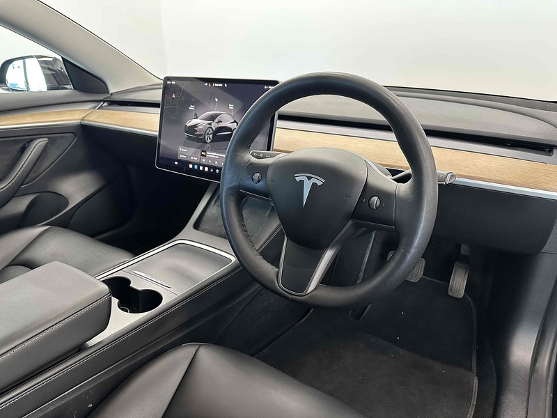 Tesla Model 3 Long Range - U1875
