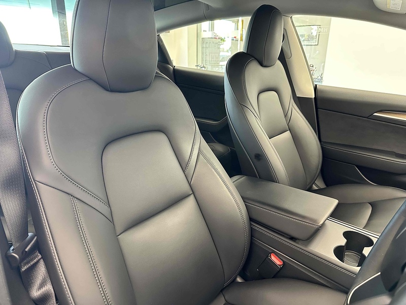 Tesla Model 3 Performance - U1878