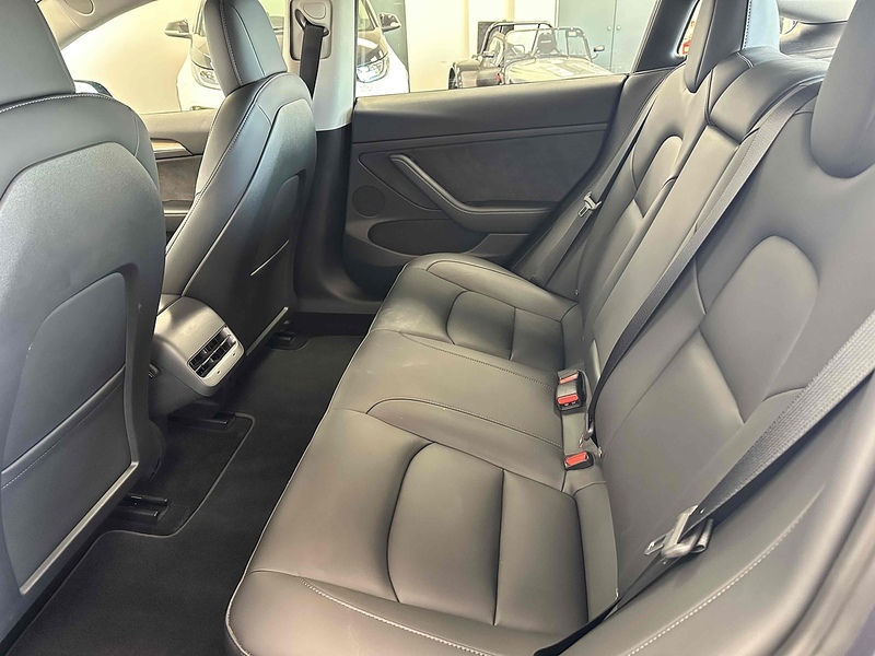 Tesla Model 3 Performance - U1878