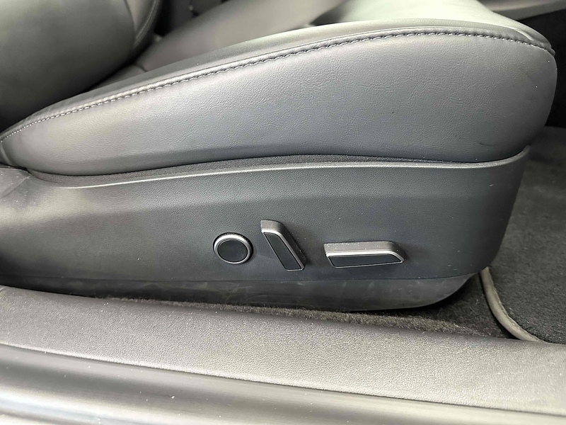 Tesla Model 3 Performance - U1878