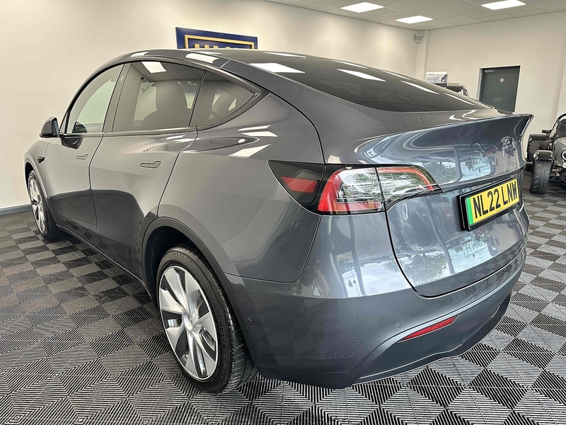 Tesla Model Y Long Range - U1880