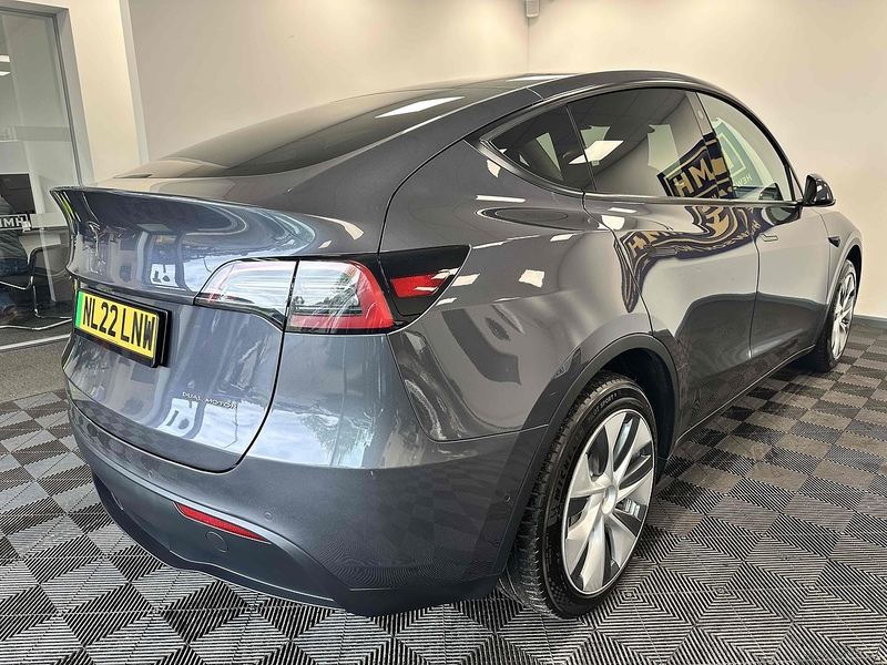 Tesla Model Y Long Range - U1880