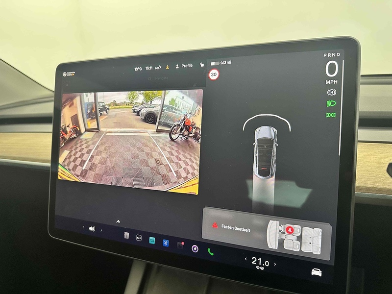 Tesla Model Y Long Range - U1880