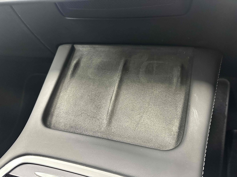 Tesla Model Y Long Range - U1880