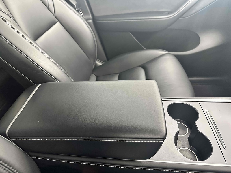 Tesla Model Y Long Range - U1880