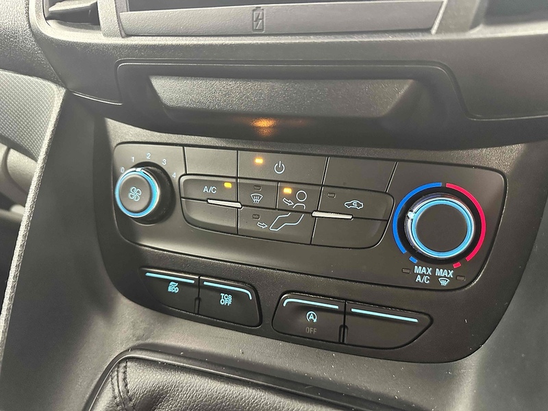 Ford Transit Connect 200 EcoBoost Leader - U1886