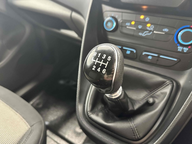Ford Transit Connect 200 EcoBoost Leader - U1886