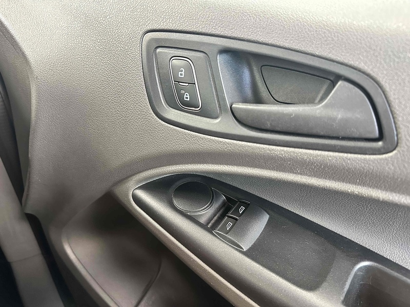 Ford Transit Connect 200 EcoBoost Leader - U1886