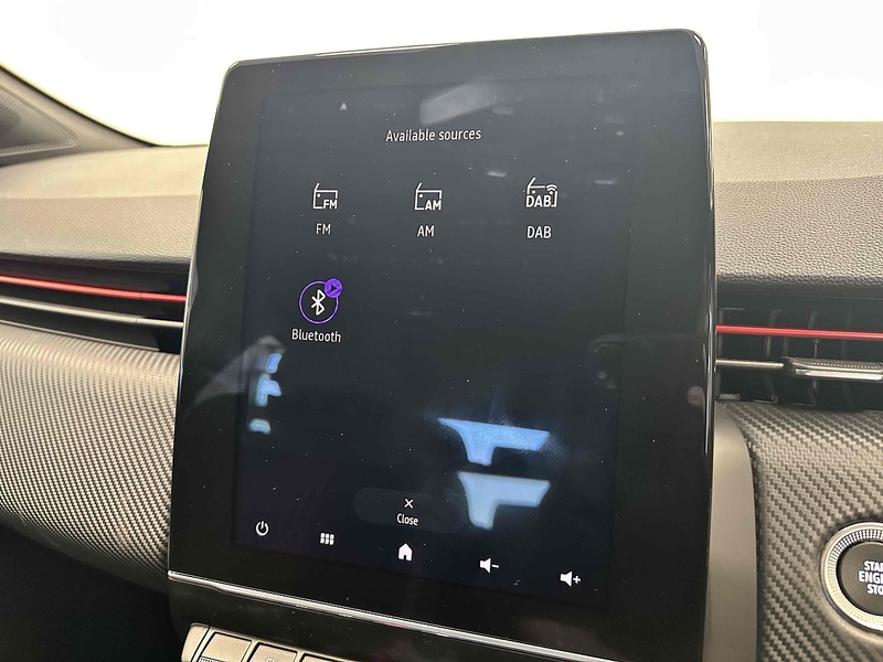 Renault Clio E-TECH RS Line - U1887