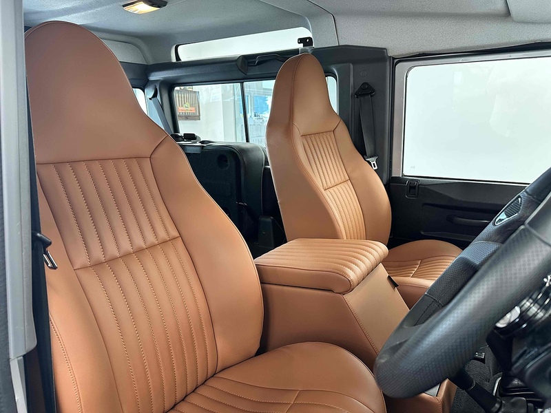 Land Rover Defender 90 Xs Station Wagon - U1903