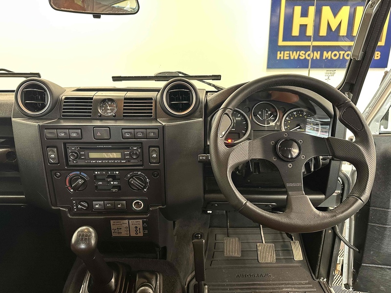 Land Rover Defender 90 Xs Station Wagon - U1903