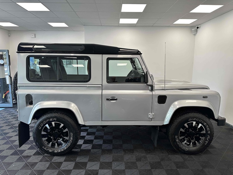 Land Rover Defender 90 Xs Station Wagon - U1903