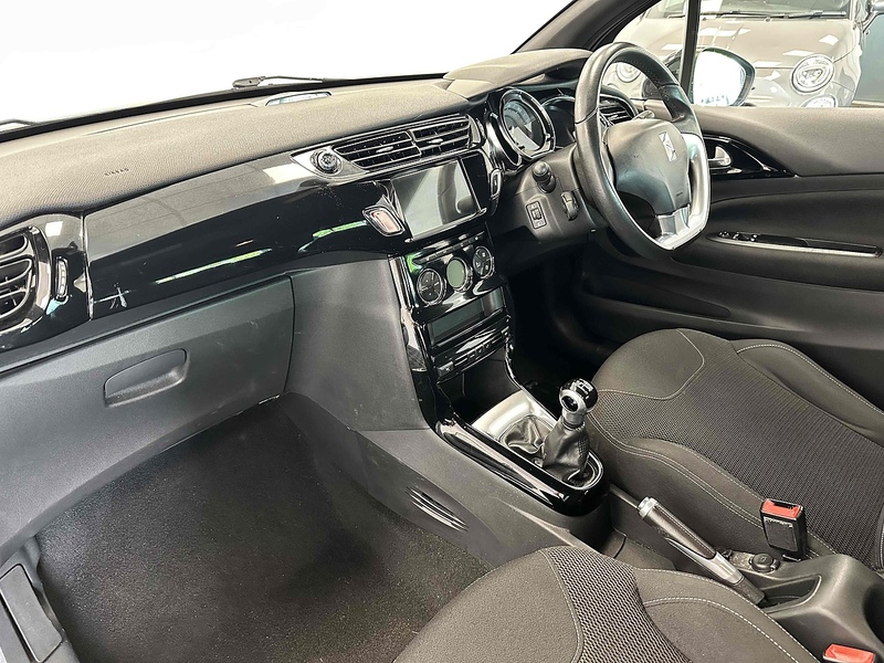 DS AUTOMOBILES DS 3 BlueHDi DStyle Nav - U1904