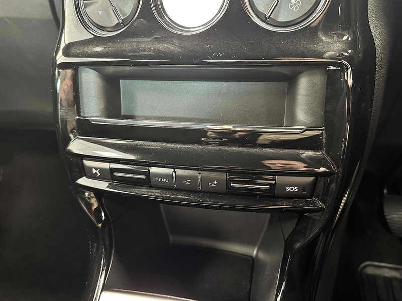 DS AUTOMOBILES DS 3 BlueHDi DStyle Nav - U1904