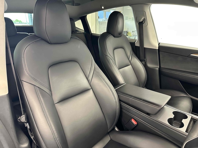 Tesla Model Y Long Range - U1906