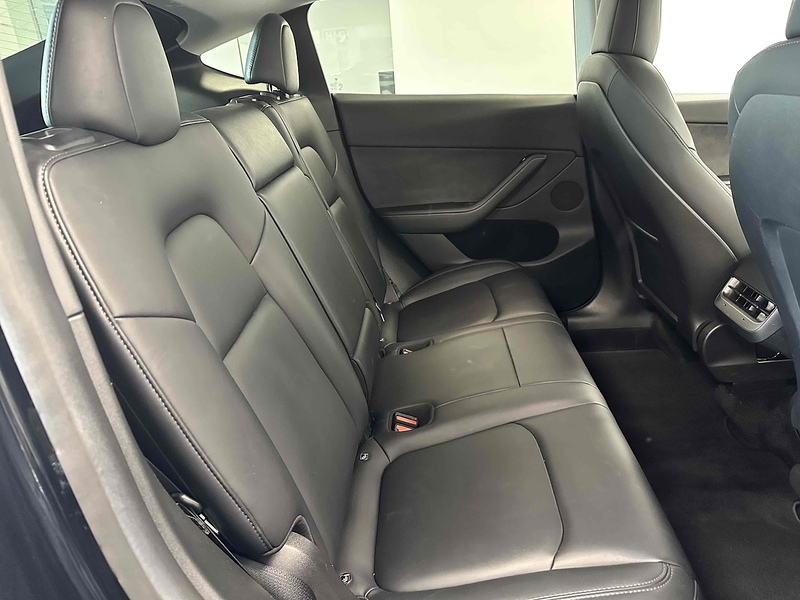 Tesla Model Y Long Range - U1906