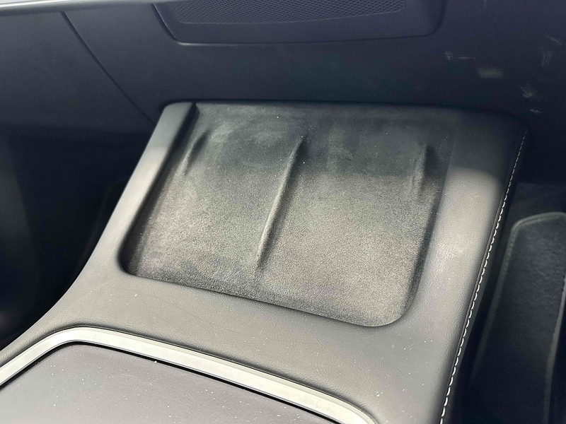 Tesla Model Y Long Range - U1906