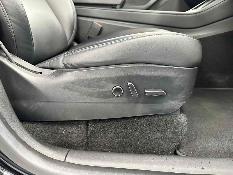 Tesla Model Y Long Range - U1906