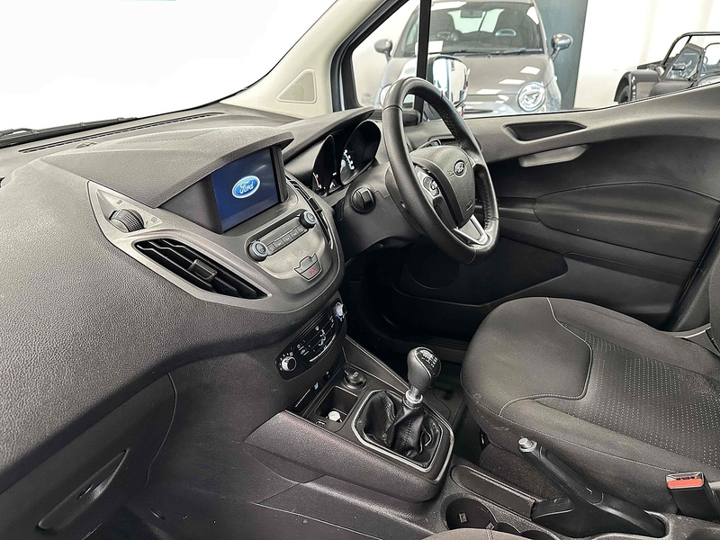 Ford Transit Courier EcoBoost Limited - U1910