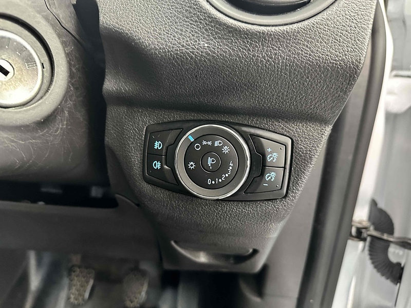 Ford Transit Courier EcoBoost Limited - U1910