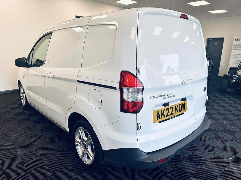 Ford Transit Courier EcoBoost Limited - U1910