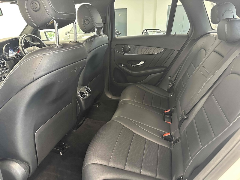 Mercedes-Benz GLC GLC220d AMG Line - U1914