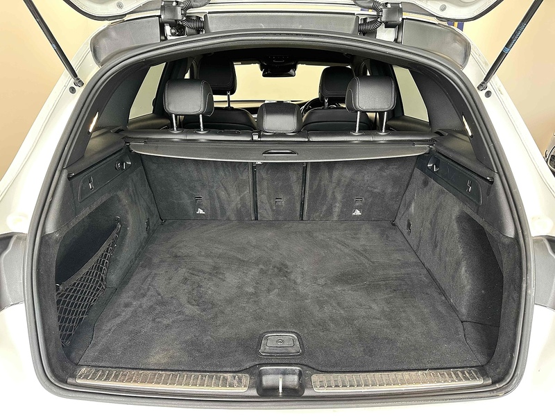 Mercedes-Benz GLC GLC220d AMG Line - U1914