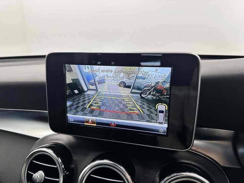 Mercedes-Benz GLC GLC220d AMG Line - U1914