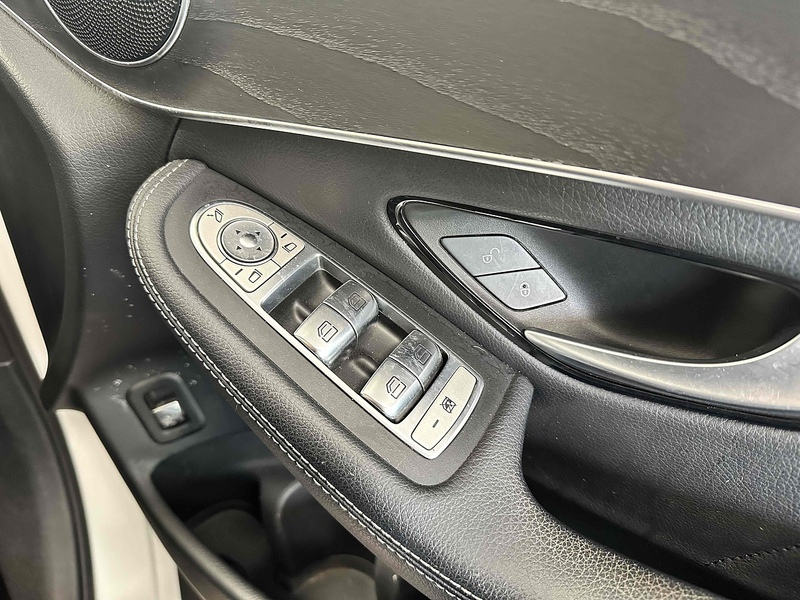 Mercedes-Benz GLC GLC220d AMG Line - U1914