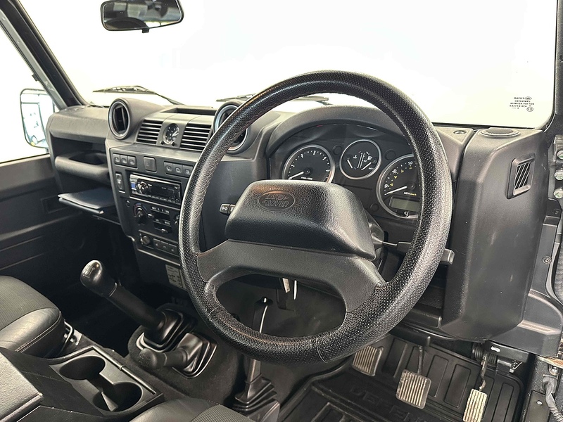 Land Rover Defender 110 TDCi XS - U1918